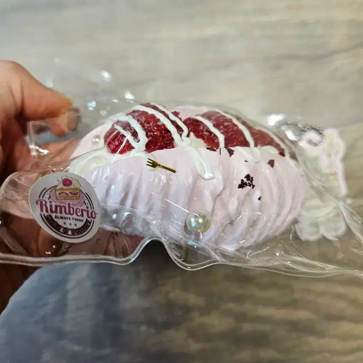 [BUNJANG] Strawberry Cream Bread Squishy Toy / 129nienie 딸기생크림빵 말랑이