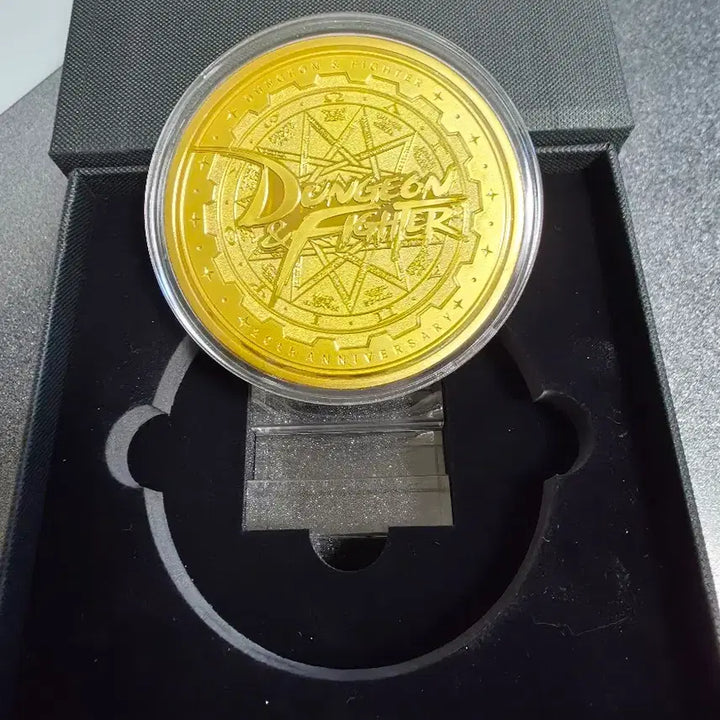 [BUNJANG] Dungeon &amp; Fighter 20th Anniversary Commemorative Coin / 던전앤파이터  20주년 기념주화