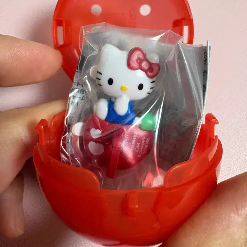 [BUNJANG] Sanrio Hello Kitty Gacha Ring Holder Hanger (Sealed) / 미개봉)산리오 행거 헬로키티 가챠 링홀더 키티