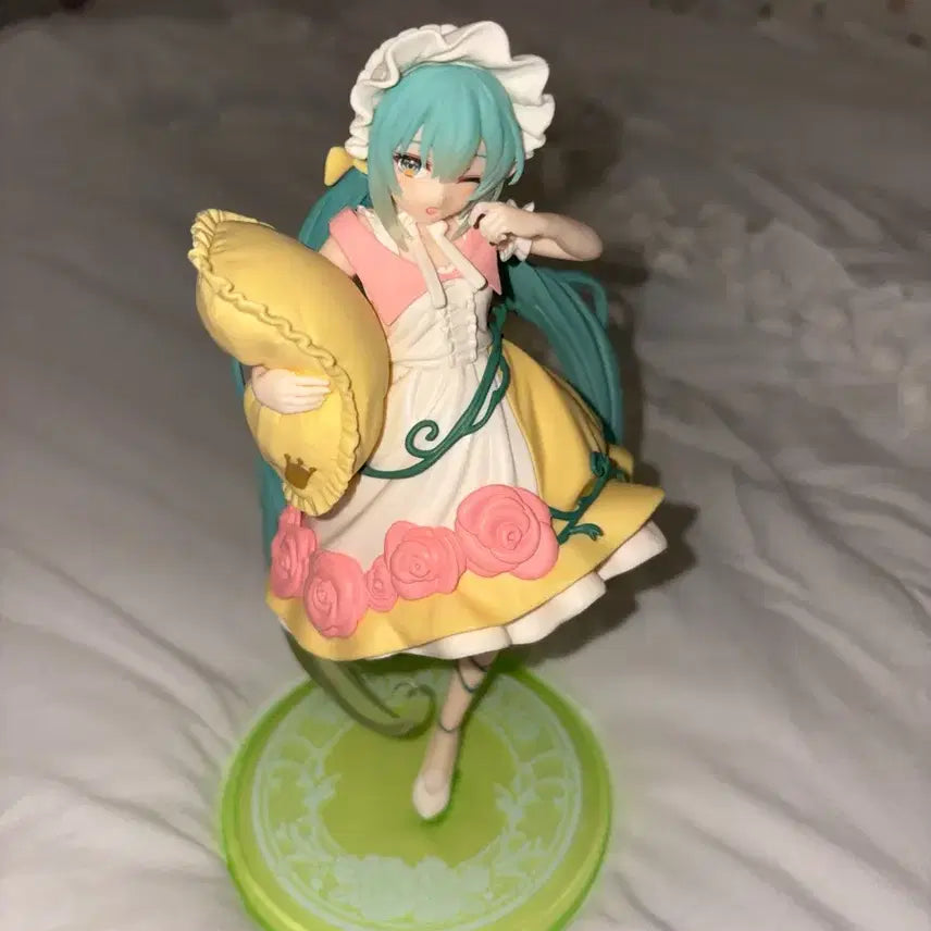 [BUNJANG] Hatsune Miku Wonderland Figure / 하츠네미쿠 원더랜드 피규어