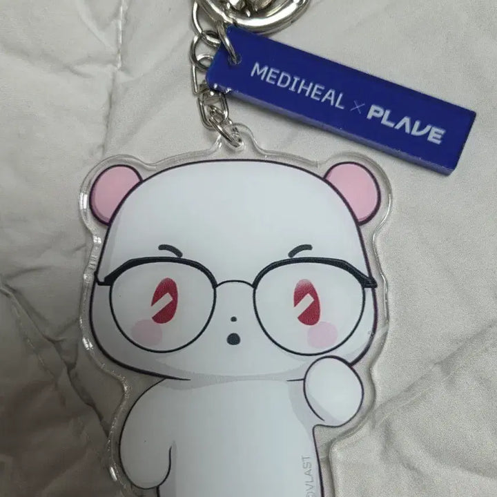 [BUNJANG] MEDIHEAL PLAVE Mimyu Mirror Keyring Bambi Unsealed / 메디힐 플레이브 미므 거울키링 (밤비) 개봉품
