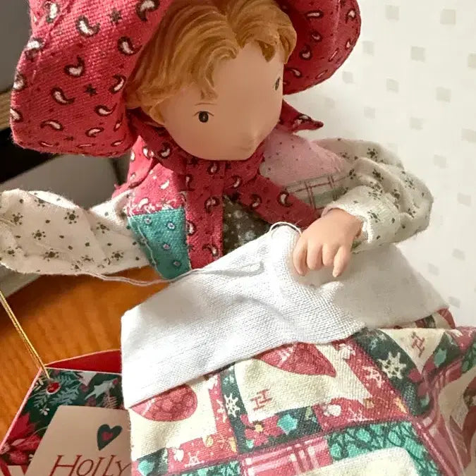 [BUNJANG] Holly Hobby Stitched with Love Figurine / 홀리하비 피규어 피겨린돌 Stitched with Love