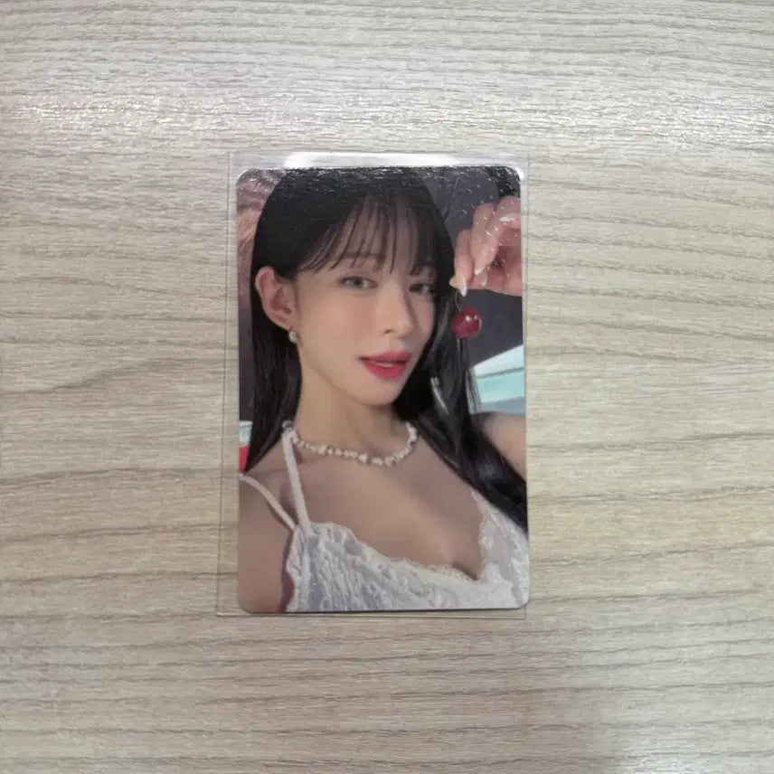 [BUNJANG] Chaeyoung Album Photocard / 이채영 앨범 포카
