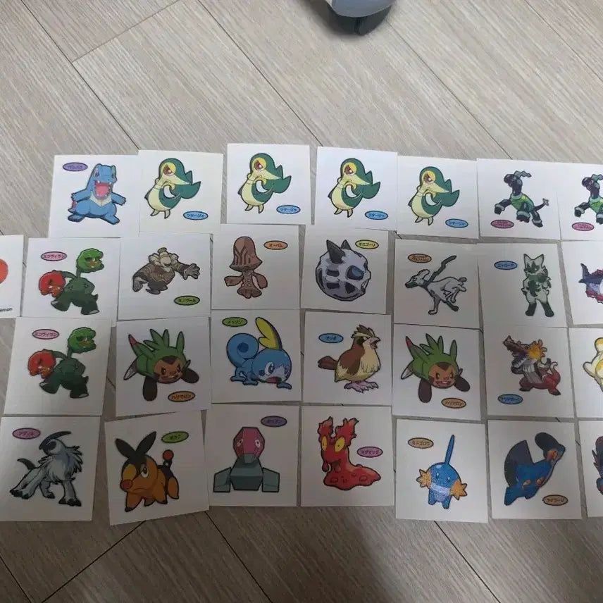 [BUNJANG] 28-Piece Japanese Pokemon Sticker Bundle Set / 일본 띠부씰 28장 일괄판매