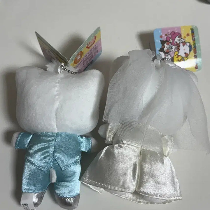 [BUNJANG] Sanrio Hello Kitty &amp; Daniel Wedding Doll Set / 산리오 캐릭터 헬로키티 다니엘 인형 세트