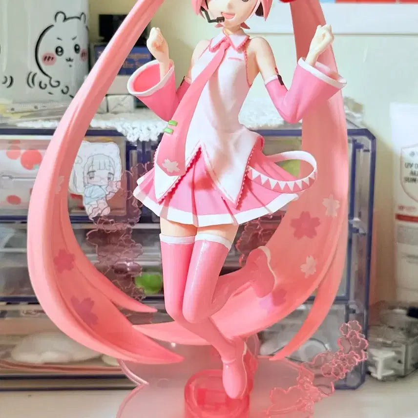 [BUNJANG] Hatsune Miku Sakura Miku Figure / 하츠네미쿠 피규어 사쿠라 미쿠 피규어