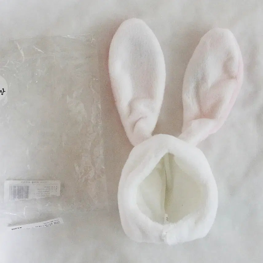 [BUNJANG] Prop Factory 15cm Doll White Rabbit Earmuffs Hat / 소품공장 15cm 인형용 이어롭 화이트 토끼 모자 아이돌 인형옷 솜인형옷