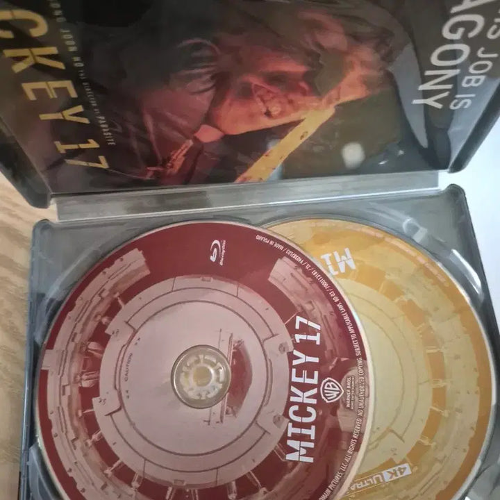 [BUNJANG] Mickey 17 4K Steelbook Blu-ray / 미키 17 4K 스틸북 블루레이