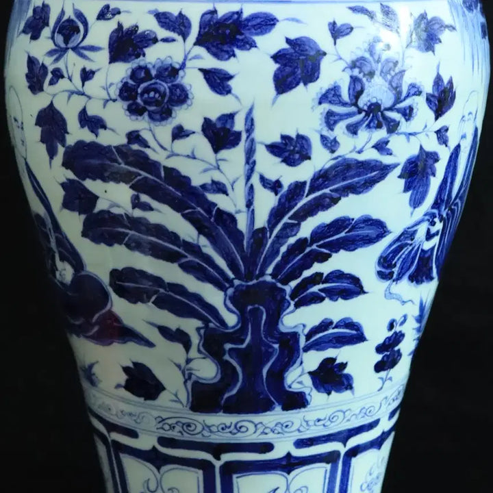 [BUNJANG] Blue and White Porcelain Vase with Figural Scene / 중국 도자기 청화 고사 인물도 매병