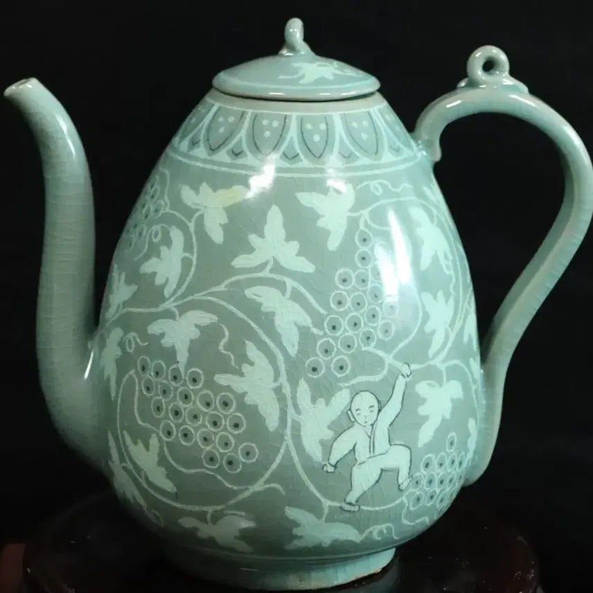 [BUNJANG] Korean Celadon Porcelain Child Figure / 한국 도자기 청자 동자도 주자