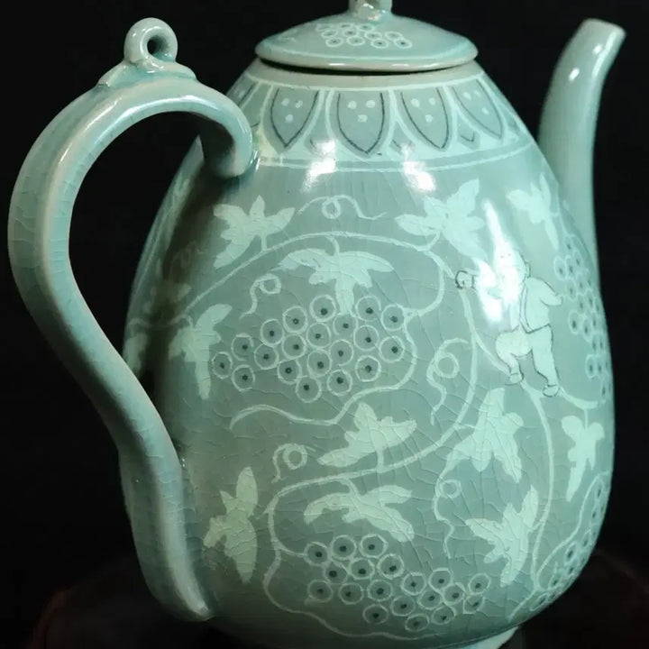 [BUNJANG] Korean Celadon Porcelain Child Figure / 한국 도자기 청자 동자도 주자