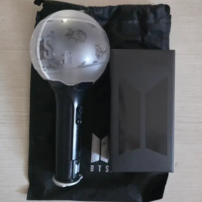 [BUNJANG] BTS Official Light Stick V4 Cradle + ARMY Bomb Version 3 (Sammy Bomb) / BTS 응원봉 V4 크래들(CRADEL) + 삼미밤