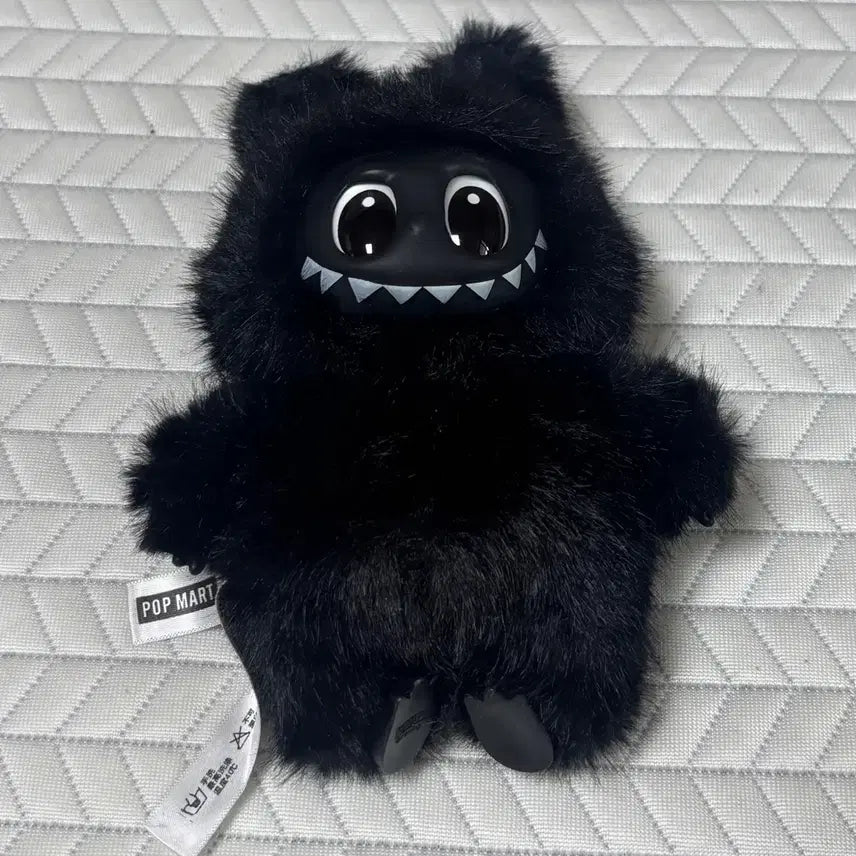 [BUNJANG] Labubu Black Keyring / 라부부 블랙 키링 새상품