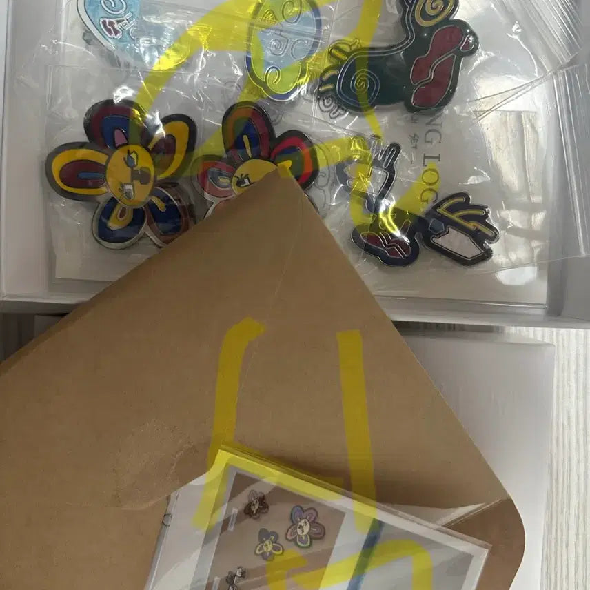 [BUNJANG] BTS V Taehyung Brooch Set / 태형 뷔 bts 브로치