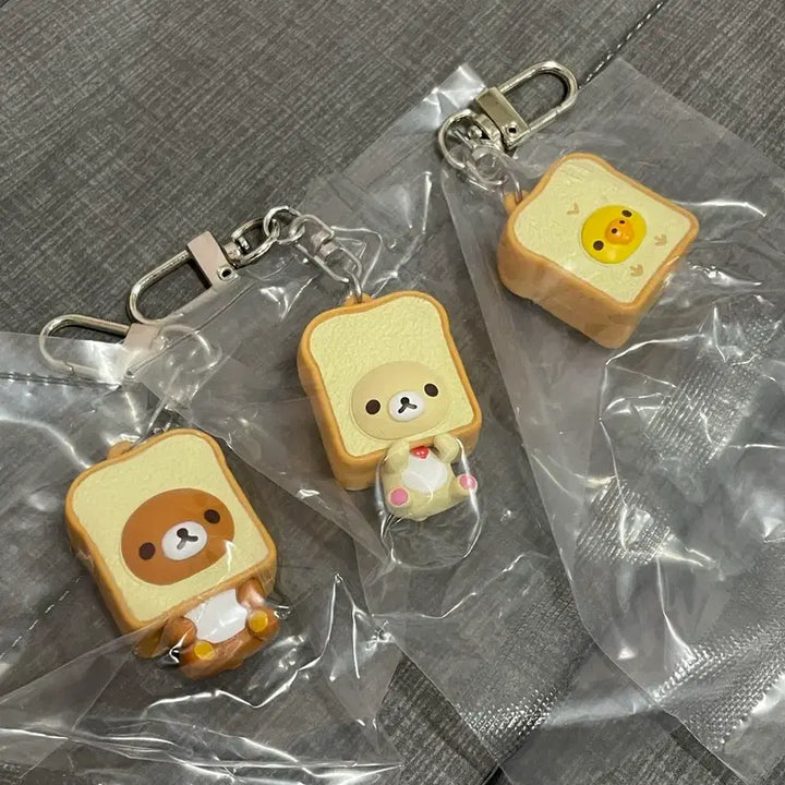 [BUNJANG] Rilakkuma Bread Keychain Set / cgv 식빵 리락쿠마 키링 세트로만 팝니다