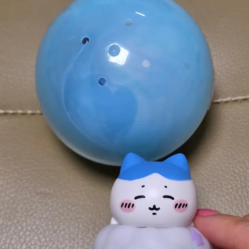 [BUNJANG] Hachiware &amp; Cloud Sleeping Mood Lamp Gacha (Sealed) / 하치와레 구름 위에서 잘자요 라이트 미개봉 가챠 무드등 치이카와