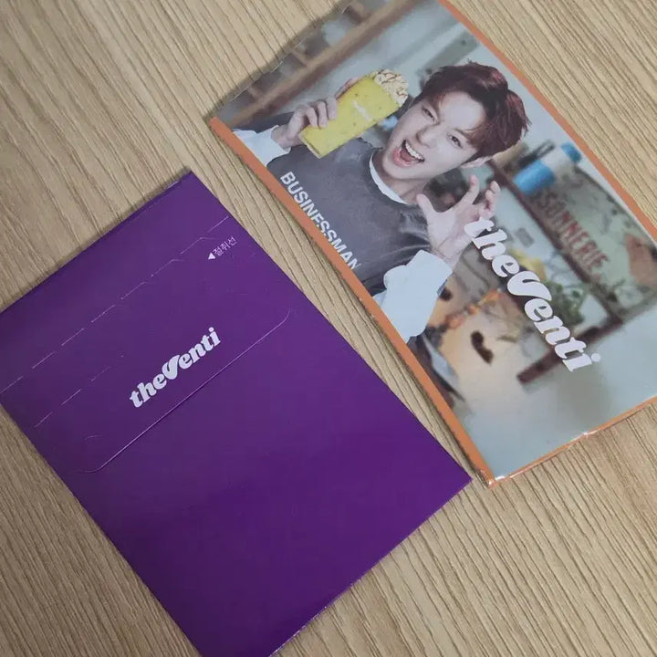 [BUNJANG] Park Ji Hoon The Venti Photocard Sealed Bundle Set with Cup Holder / 더벤티 박지훈 포토카드 미개봉 새상품 + 컵홀더 세트