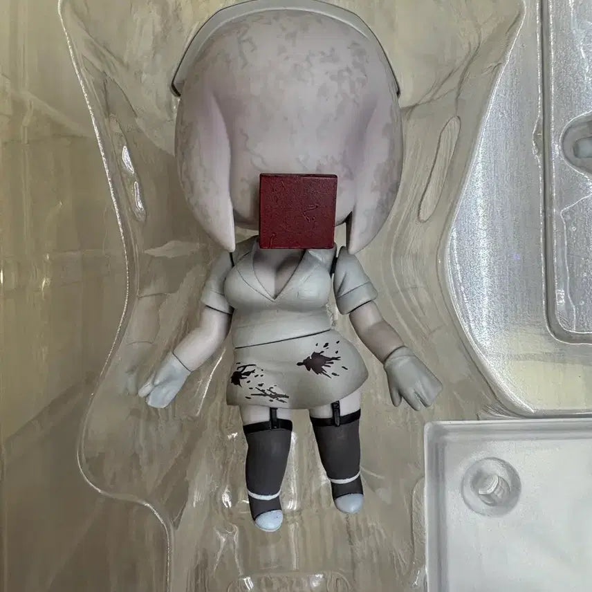 [BUNJANG] Silent Hill Robbie the Rabbit Nendoroid (Opened) / 넨도로이드 사일런트 힐 삼각두 버블너스 세트