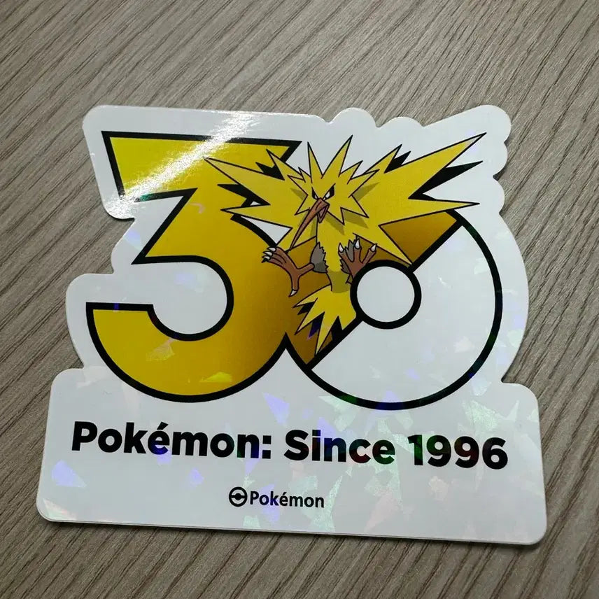 [BUNJANG] Pokemon 30th Anniversary Zapdos Sticker / [썬더] 포켓몬 30주년 로고 썬더 스티커 1개