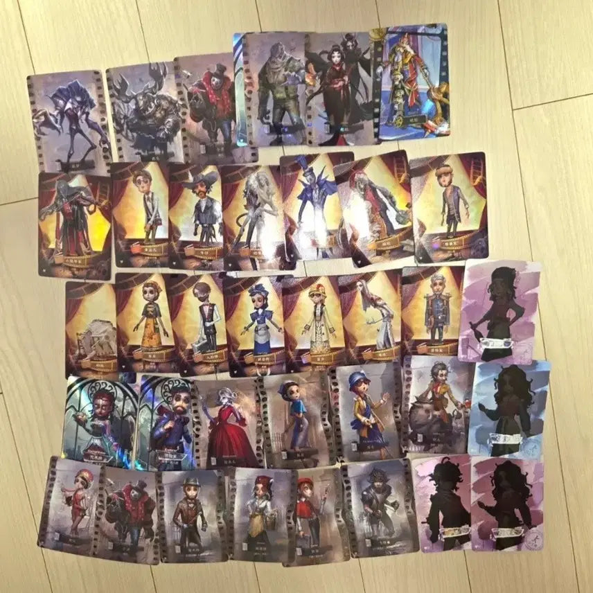 [BUNJANG] Identity V Lawson Collaboration Langue de Chat Hologram Card &amp; Fragment of Time Pasha Official Character Card Bundle Set / 제5인격 공식 로손 콜라보 랑드그샤 홀로그램 카드 + 조각시간 파샤 공식 캐릭터 카드 일괄
