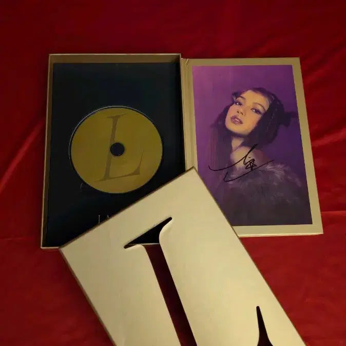 [BUNJANG] BLACKPINK LISA Signed Album / 리사 친필 싸인 앨범 블랙핑크 사인 BLACKPINK LISA SIGNED 지수 제니 로제