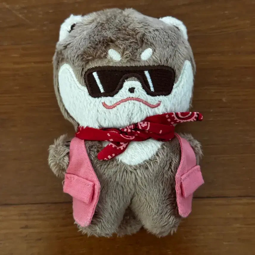 [BUNJANG] SEVENTEEN Dino "Pitchaning" Plush (Includes Scarf + Vest) / 세븐틴 디노 피챠닝(스카프+조끼 포함)