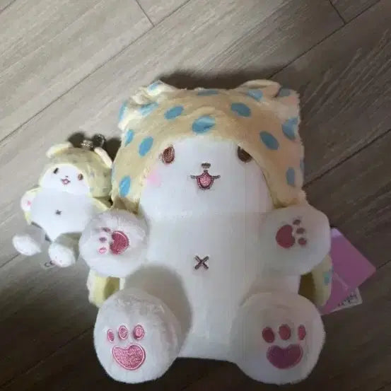 [BUNJANG] Sanrio Kitty "Rolling Days" Plush Doll / 산리오 키티 뒹구리데이즈 누이 인형
