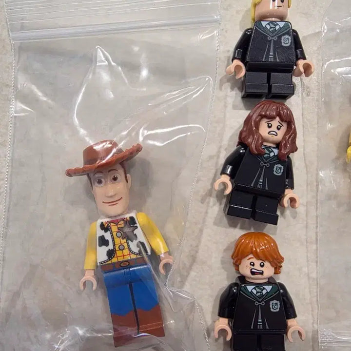 [BUNJANG] LEGO City Series Minifigure Bundle Set (40+ pieces) / 레고 시티/시리즈 미니피규어 일괄 판매(40개 이상)