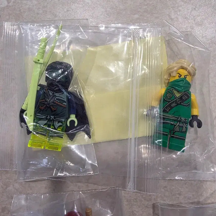 [BUNJANG] LEGO Ninjago Minifigure + Spinjitzu Spinner Bundle Set / 레고 닌자고 미피 + 스핀짓주 팽이 일괄 판매