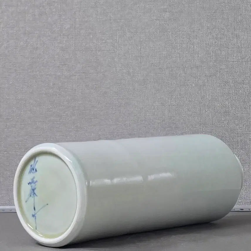 [BUNJANG] Doam Ji Suneung White Porcelain Iron-Painted Willow Pattern Vase / 도암 지순탁 백자 철화 양류문 통형병