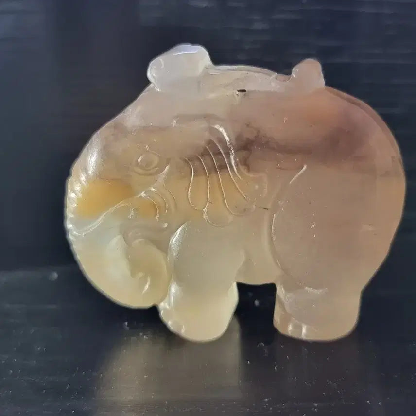[BUNJANG] Rare Tricolor Jade Elephant Sculpture / 희귀 삼색옥 코끼리 조각품