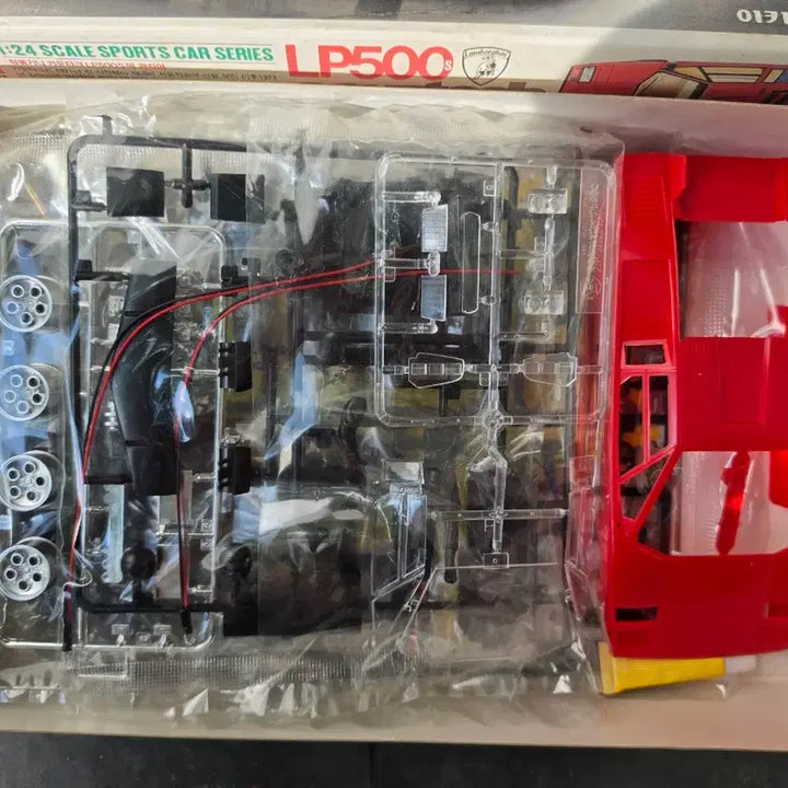 [BUNJANG] Academy Science Countach Plastic Model / 아카데미과학 카운타크 프라모델