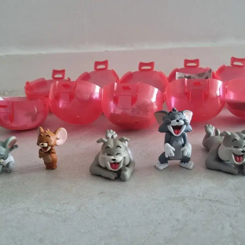 [BUNJANG] Tom and Jerry "Hahaha" Smiling Gacha Set (5 Figures) / 톰과제리 하하하 웃는 가챠 4종+1종