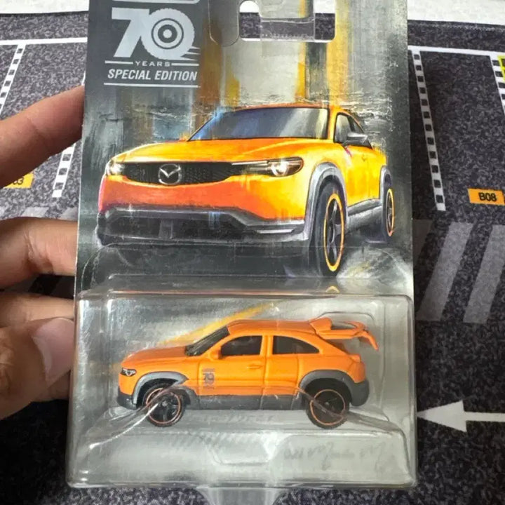 [BUNJANG] Matchbox 70th Anniversary Mazda MX-30 Sealed / 매치박스 70주년 마쯔다 MX-30 미개봉