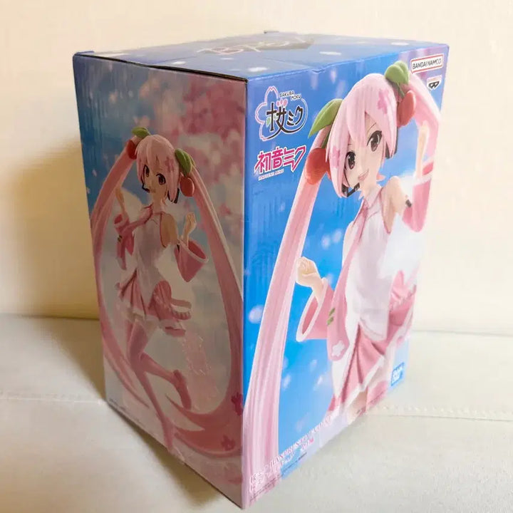 [BUNJANG] Hatsune Miku Evolve Sakura Miku Figure (Sealed) / 미개봉)하츠네미쿠 EVOLVE 사쿠라미쿠 피규어 새상품