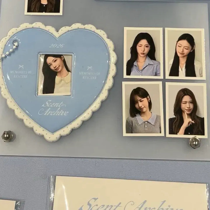 [BUNJANG] RESCENE Popup Photo Holder (Sealed) / (미개봉 최저가) 리센느 팝업 증사 포토홀더