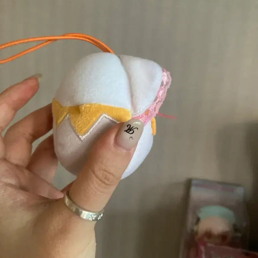 [BUNJANG] Gudetama Classic Plush Doll / 쿠데타마 구데타마 고전 인형
