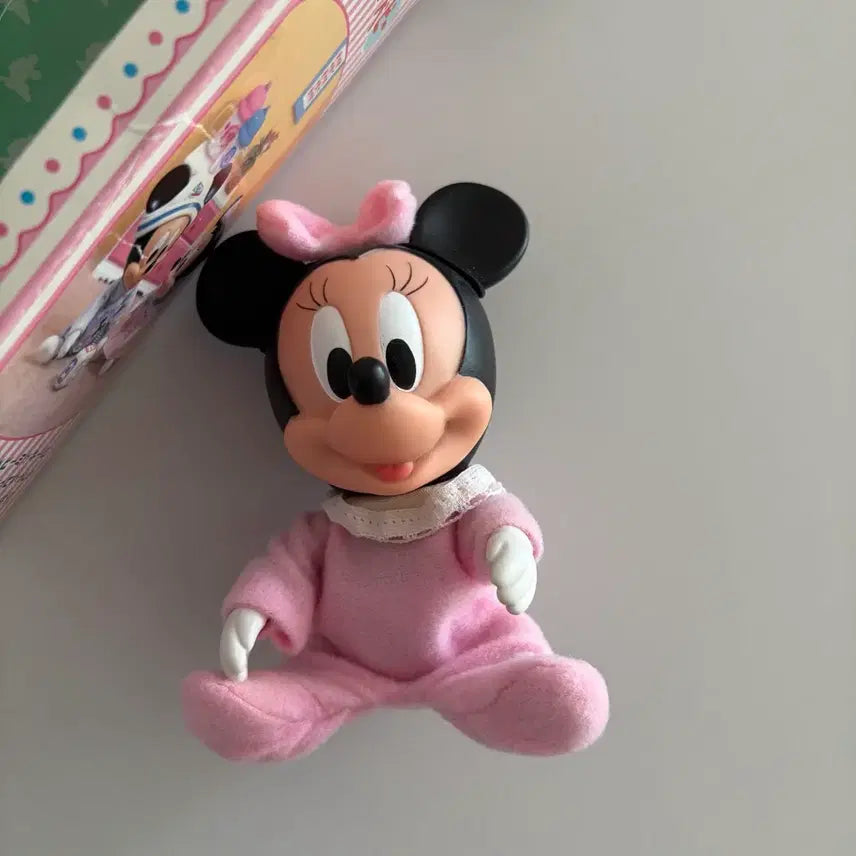 [BUNJANG] Disney Baby Minnie Mouse Figure / 디즈니 베이비 미니마우스 피규어