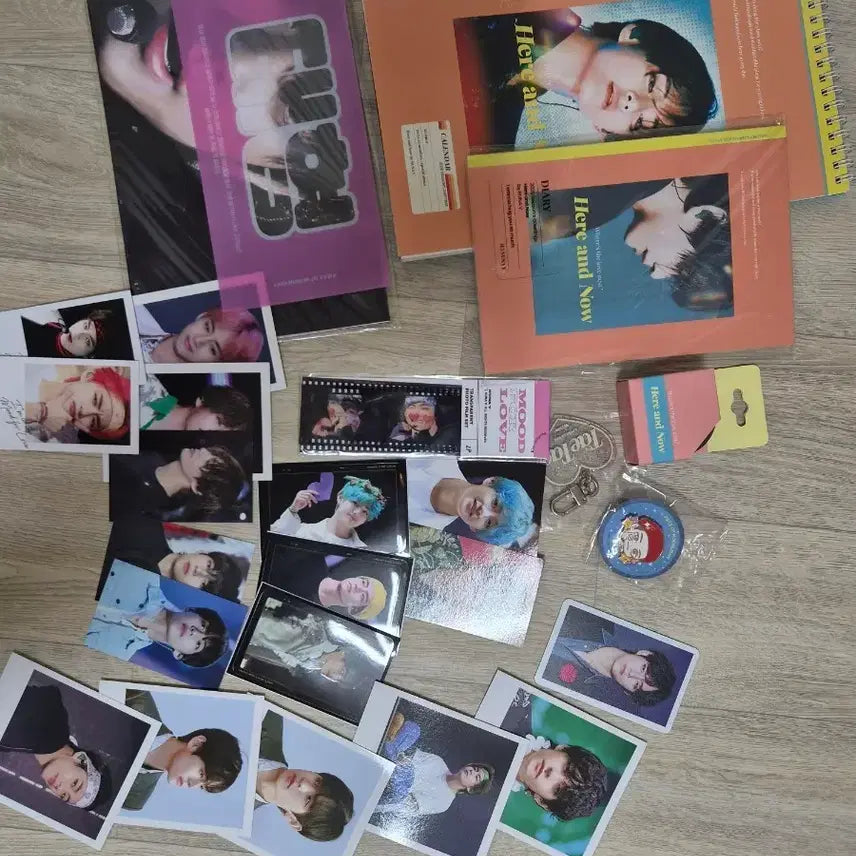 [BUNJANG] V (BTS) 2020 Calendar/Diary Set Photocard / 누나비 뷔 포토카드, 2020년 달력_다이어리 등