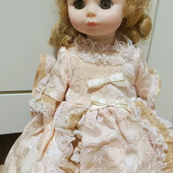 [BUNJANG] Vintage Madame Alexander 14-inch Doll / 빈티지 마담 알렉산더 인형 14인치
