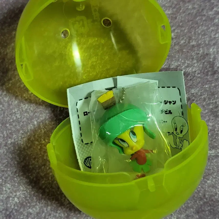 [BUNJANG] Looney Tunes Tweety Gacha Keychain / 루니툰즈 트위티 키링 가챠