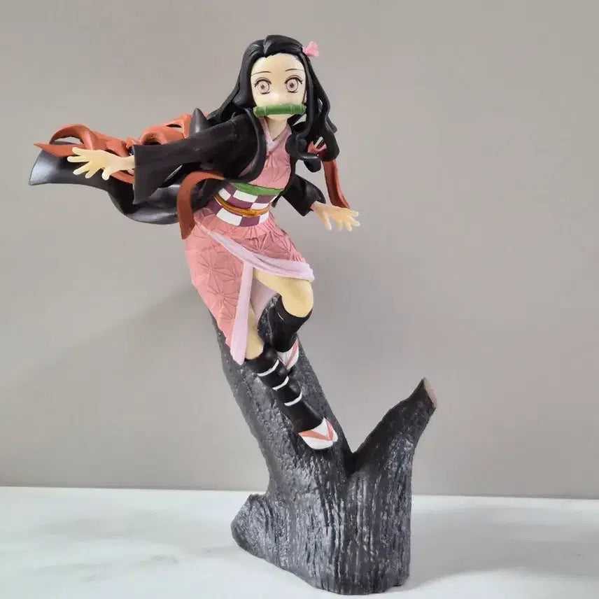 [BUNJANG] Demon Slayer Nezuko Figure / 귀멸의칼날 네즈코 판매합니다