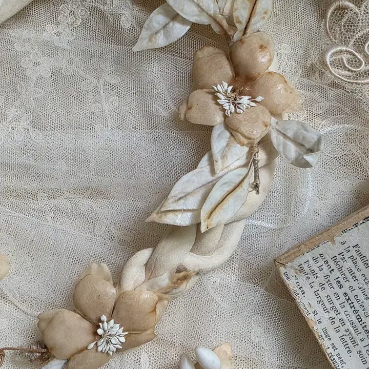 [BUNJANG] French Antique Wax Flower Headpiece / 제가바잉한 프랑스앤틱 왁스플라워 해드피스