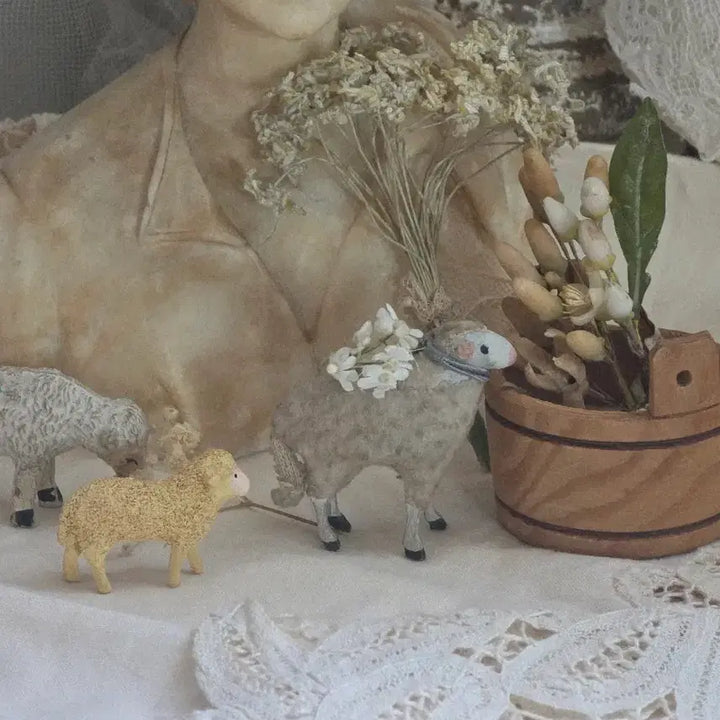 [BUNJANG] French Antique Wool Sheep Figurine / 제가바잉한 프랑스앤틱 양모로 만든 양 피겨린