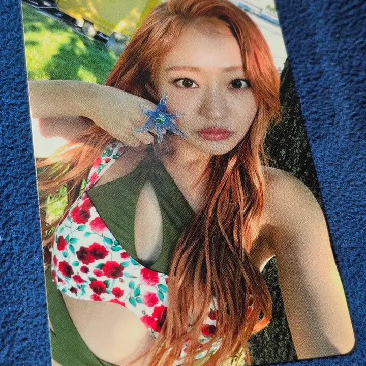 [BUNJANG] KIOF Julie M Countdown Studio Photocard / 키오프 쥴리 스티키 공방포카
