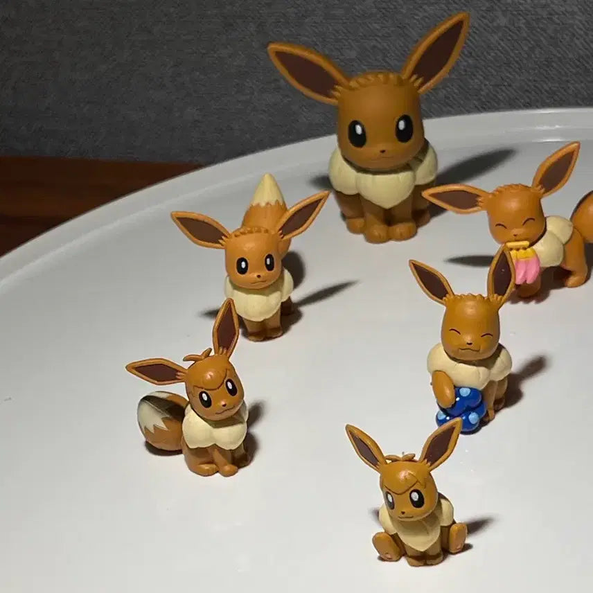 [BUNJANG] Pokemon Eevee Gacha Figure Set (8 Types) / 가챠 포켓몬 피규어 이브이 8종 모음