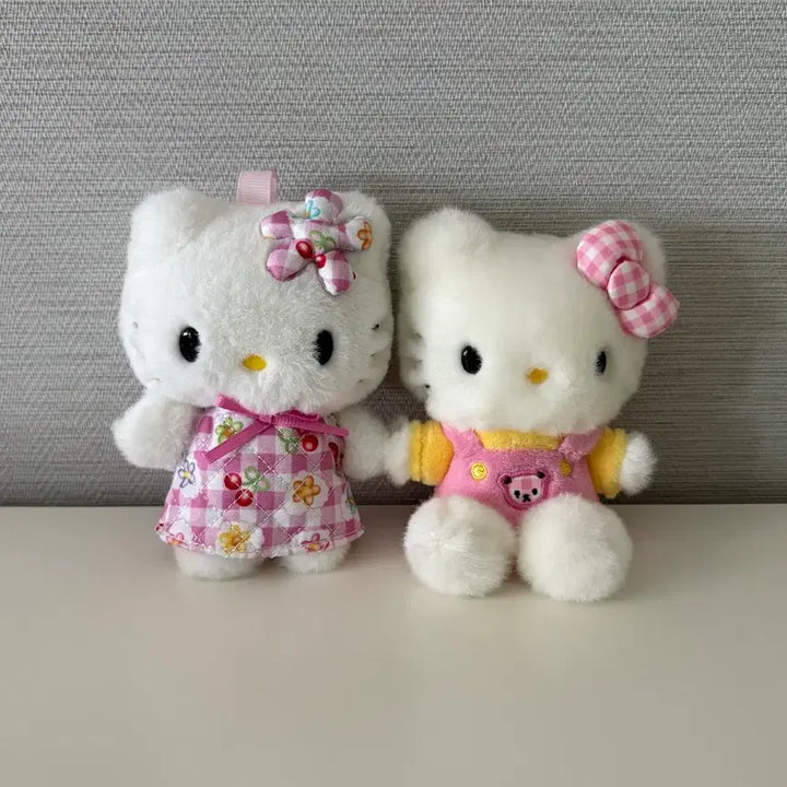 [BUNJANG] Sanrio Hello Kitty Mascot Set (2 Types) / 산리오 | 키티 마스코트 2종 세트