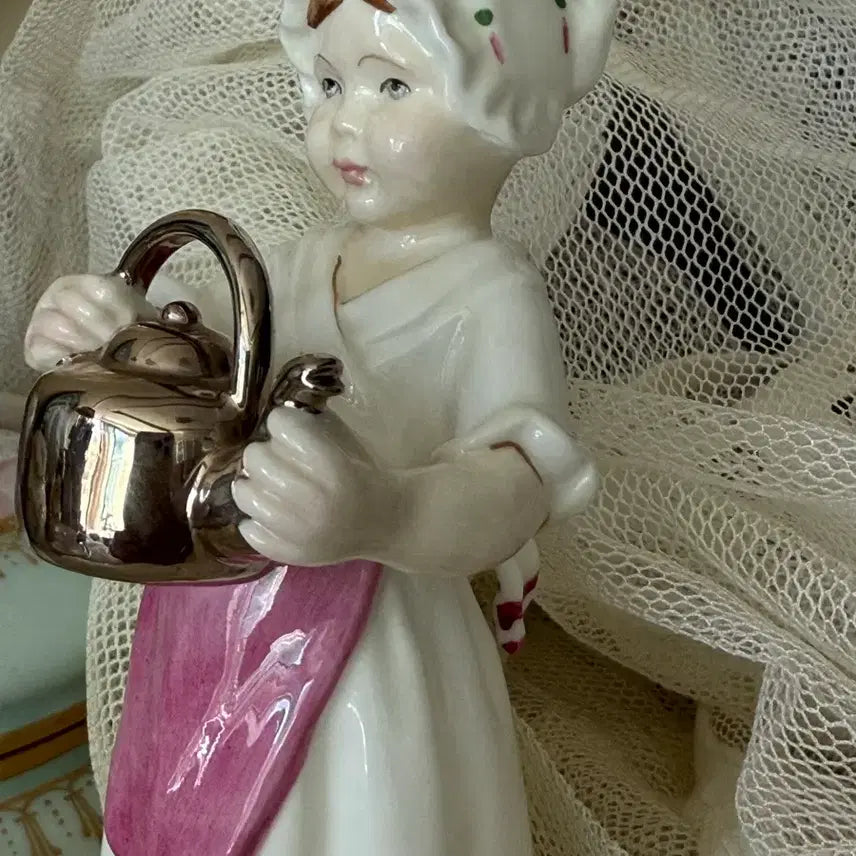 [BUNJANG] Royal Worcester Freda Doughty Polly Put the Kettle On Figurine / 로얄우스터 소녀피겨린