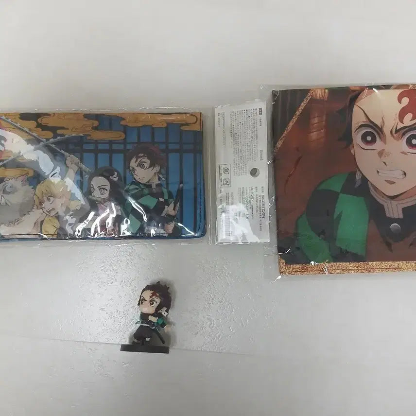 [BUNJANG] Demon Slayer Goods 3-Piece Bundle Set / 귀멸의 칼날 굿즈 3종 일괄