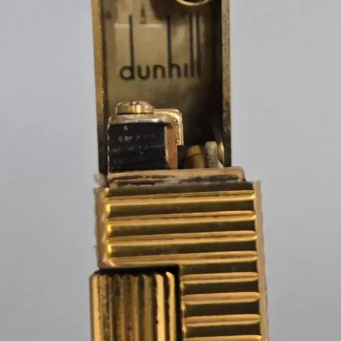 [BUNJANG] Dunhill Gold Lighter with Vertical Stripe Pattern / 던힐 금장 라이터